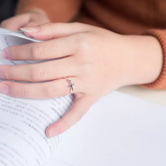 ✈️ Sterling Silver Airplane Adjustable Ring ✈️ - Picture 4 of 5